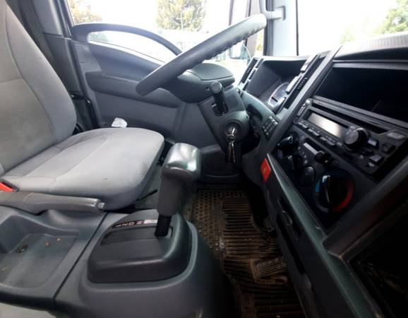 2020 Isuzu NPR HD 16 - Photo 11