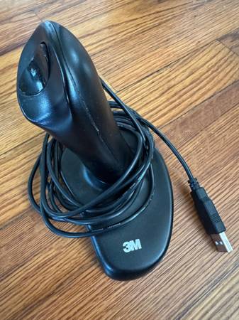 3M ergo mouse 1