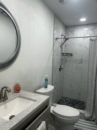 $900 / 1br - Private room for Rent (Irving)63936353314946122