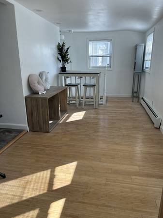 $1,400 Todo incluido habitación amueblada en línea de autobús disponible ahora (- Cerca de Burlington, Bedford, Billerica, Lexington, Woburn)63828407208833120