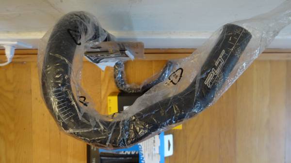 Nuevo manillar drop Shimano Pro PLT Ergo, nuevo en paquete - $40 (University Village)63470270509057122