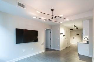 $2,500 / 1br - 700ft2 - Luxury Apartment - 1 bed 1 bath in Navy Yard - 700 sq feet (Navy Yard, Washington DC)63822092337027121