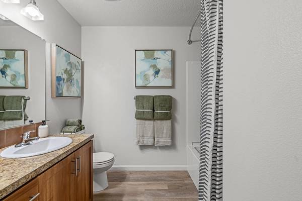 $1,712 / 2br - 1106ft2 - Pet Stations, Swimming Pool, Vaulted Ceilings (1099 NW Ordonez Pl, Hillsboro, OR)63831607883265124