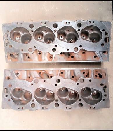 Chevy B.B. rectangle port high performance bare cylinder heads 1