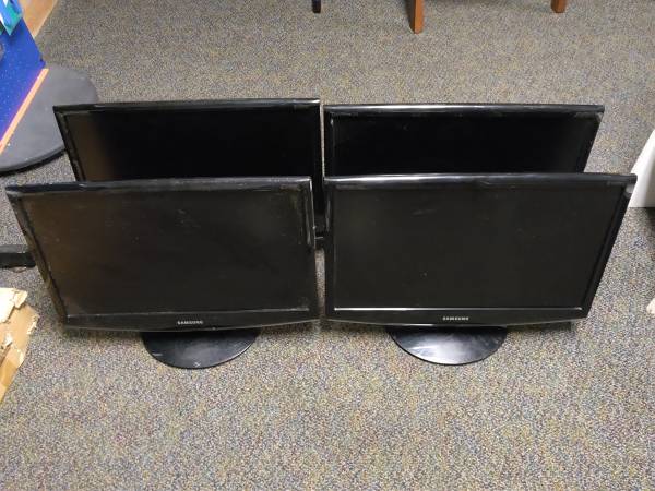 22 inch Computer Monitors 1