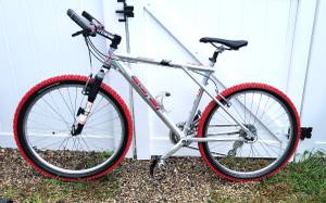 Vintage | Retro GT Zaskar Mountain Bike [18"]