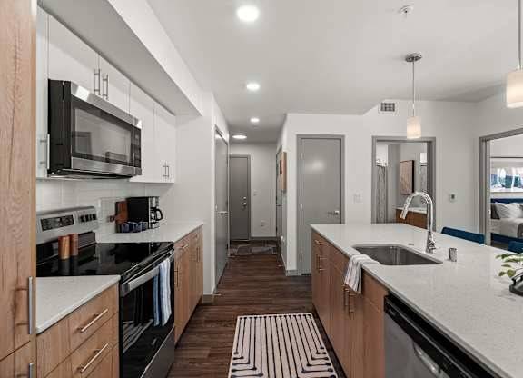 $1,820 / 1br - 524ft2 - 1BD 1BA, Gas Barbeque Grill & Firepit, Fitness Center (601 South Shirley Street, Tacoma, WA)63929302208770122