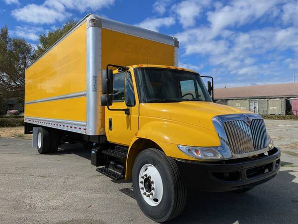 2019 INTERNATIONAL 4300 26ft CUMMINS WITH AIR RIDE **NON-CDL** - $32,500 (SAN FRANCISCO)63470763781121122