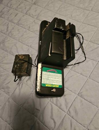 Weed Eater Handystik Lite Wall Charger and holder Bracket - $17 (Clinton)63470658872323120