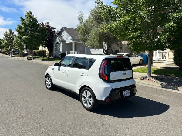 2016 Kia soul - $7,500 (santa rosa)63654700915843124