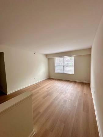 $1,174 / 2br - 957ft2 - 2 bed 1.5 bath - immediate availability - 1 LEFT! (Rockford)63981978892675120