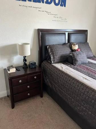 $760 / 5br - 2430ft2 - Furnished Room for Rent, Pet Friendly Pad (Queens)63689591113601120