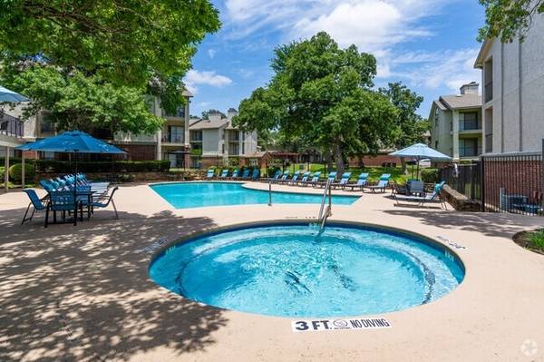 $1,045 / 1hab - 650 pies² - Espacio de almacenamiento, calefacción, microondas (1450 N Watson Rd, Grand Prairie, TX)63846410361475120