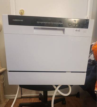 Countertop dishwasher 1