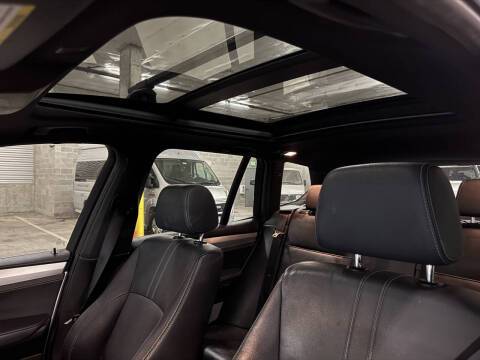 BMW X3 4X4 LOADED - $7,760 (SEATTLE)63469637367937123