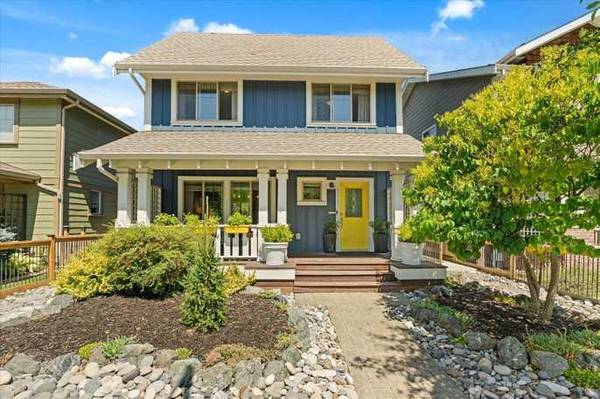 FAMILY LIVING IN THE HEART OF GARRISON CROSSING! 1