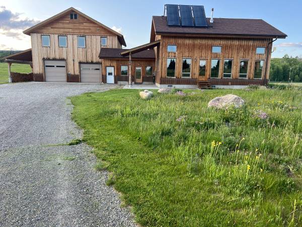 3 bedroom 2.5 House for Rent - West Yellowstone/Big Sky 1