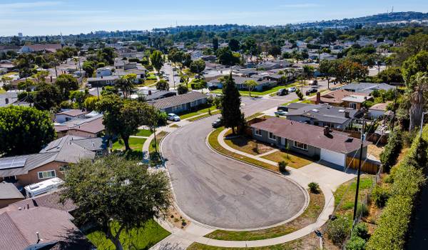 $999,900 / 3br - 1412ft2 - ACEPTANDO OFERTAS DE RESERVA AHORA - Impresionante vivienda unifamiliar de un solo nivel REFORMADA de 3H/2B (Long Beach)64280845778434124