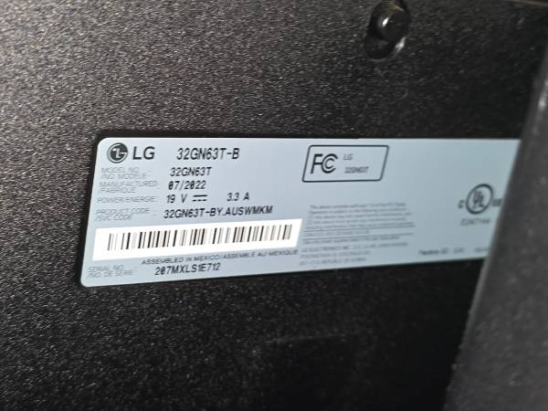 LG 32 inch 4K monitor - $120 (Drexel hill)63471098891777122