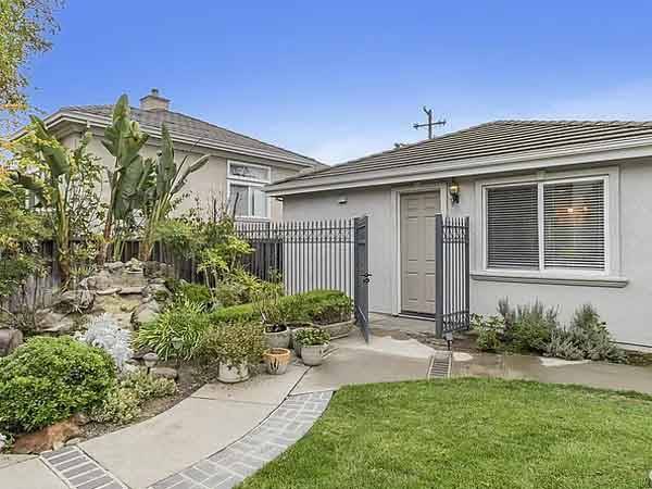 $1,050 / 1br - Charming 1 bed 1 bath home! (cupertino)64023722559747120