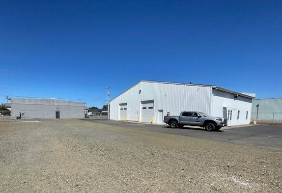$3,500 / 4000ft2 - For Lease - Industrial Warehouse Building and Yard (Albany)63851666746243120