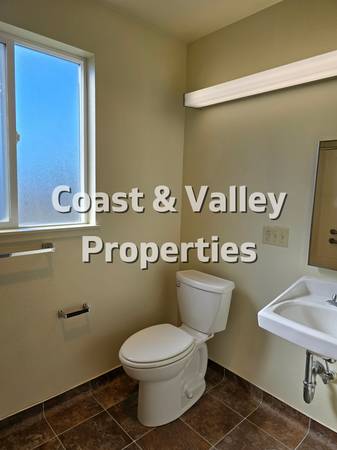 $1,150 / 1br - FOR RENT: Charming 1 Bed, 1 Bath in King City!64009502016130124