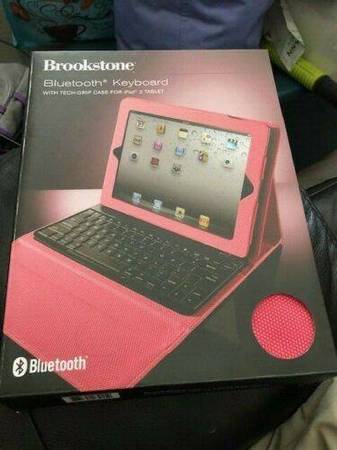 Brookstone Bluetooth Keyboard With Portfolio Case For IPad 2 Tablet Pk 1