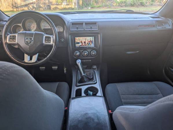 2014 Dodge Challenger R/T 2dr Coupe - $13,000 (Stone Mountain)63620923449987124