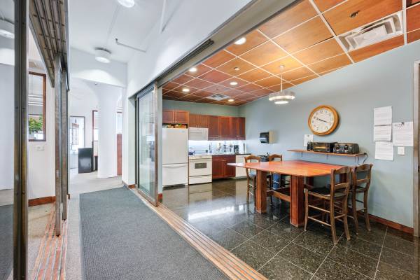 $29,000 / 11252ft2 - PLANTA COMPLETA: Espacio al aire libre Garaje de estacionamiento Muelle de carga Duchas Cocina (Midtown West)63854290060673122