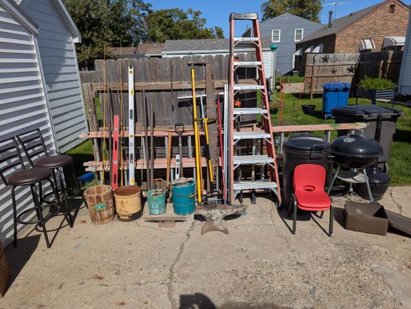 Yard sale photo