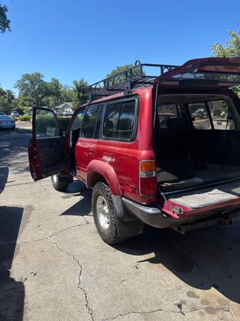 Land Cruiser 1993 - $7,50063617723432451122