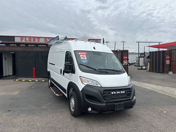 2025 RAM ProMaster 2500 w Ladder Racks & Shelving  1