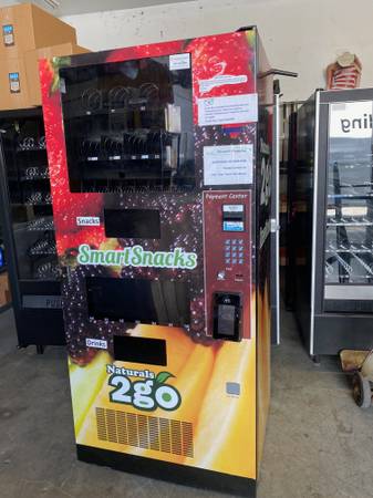 Vending machine combo snack drink 1