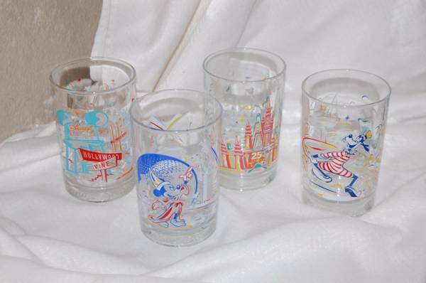 Disney Remember The Magic 8 Glasses 1