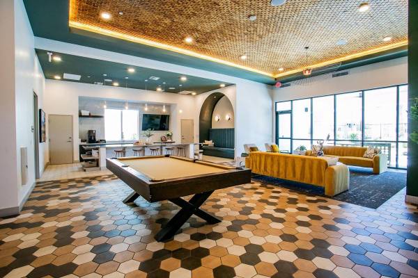 $1,841 / 1br - 755ft2 - Free Weights, Fully Equipped Gourmet Kitchens, Air-Conditioning63907027468035124