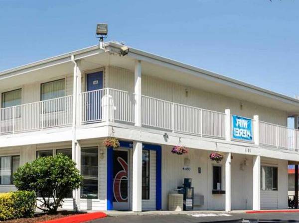 $599 / 1br - 2 Queen Beds or 1 King >> FLAT WEEKLY RATE - All-Inclusive Rate (Tacoma South)63891324725250124