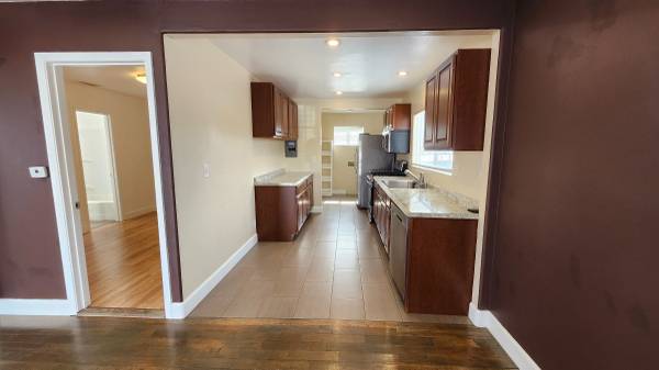 $2,200 / 2br - 632ft2 - 318 South K (Lompoc)63663819480577124