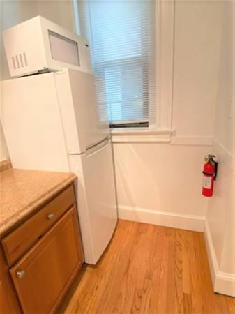 $2,585 / 1br - Heat & Hot Water Included ** Updated K&B ** Laundry ** Elevator (Cambridge \ Central Sq. \ Harvard Sq.)63797254119681124