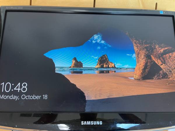 Samsung SyncMaster 2223SW 21" LCD Monitor in Great Shape! 1