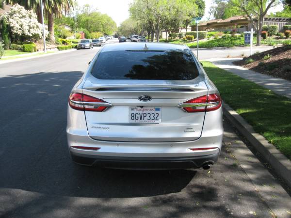 2019 Ford Fusion SE Sedan (bajas millas, solo 107 mil millas) - $7,999 (fremont / union city / newark)63617492359297123