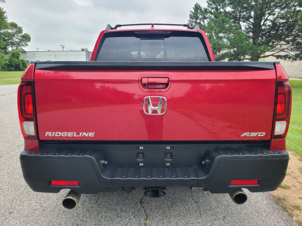 2023 Honda Ridgeline RTL AWD - $24,900 (Redford)63488182405251123