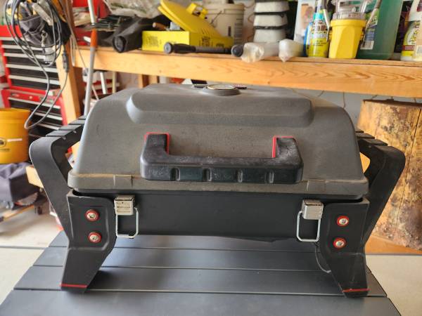 Propane camping grill 1