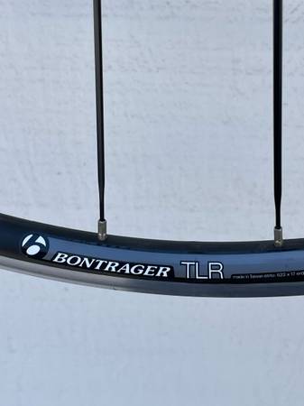 Bontrager TLR Clincher Rueda Trasera para Bicicleta de Carretera 700c 11 Velocidades Shimano/Sram Freehub - $75 (Calabasas)63470988994305121