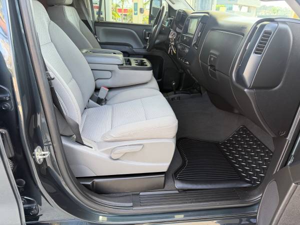 2019 Chevrolet Silverado - Photo 10