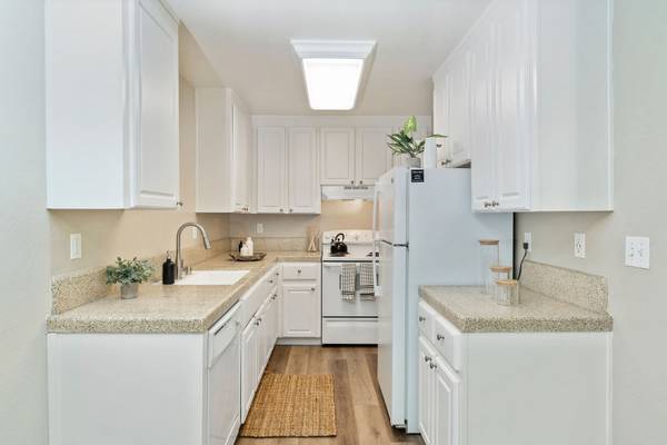 $2,705 / 1br - 647ft2 - A Space of Your Own (campbell)63845956195203122