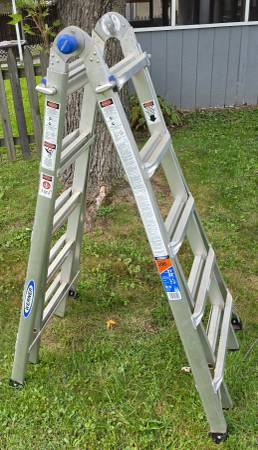 WERNER 300-POUND CAPACITY TELESCOPING 21' MULTI-POSITION LADDER 1