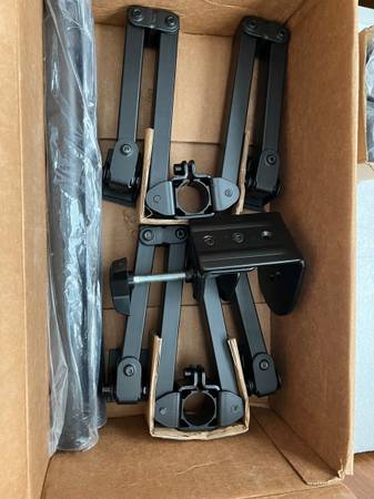 Vito 4-monitors desk mount - $35 (Cleveland)63471195176067122