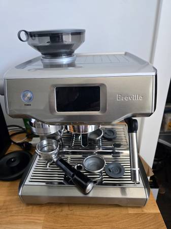 Breville Oracle Touch Espresso Machine - $1,80063470449171329120