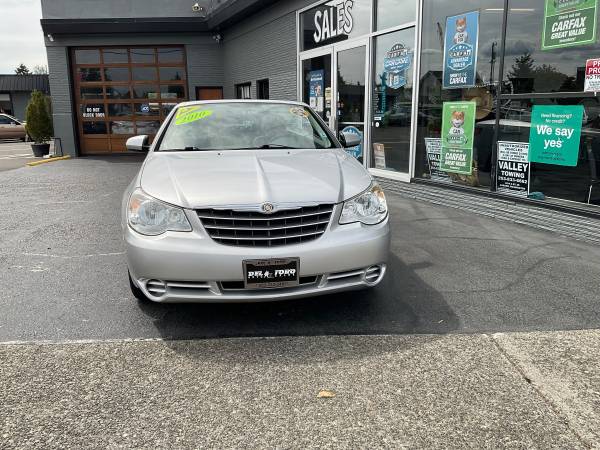 2010 Chrysler Sebring Touring Convertible - $7,500 (Auburn)63441888950529121