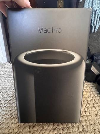 APPLE MAC PRO 12-CORE MONSTER | 1-TB | 64GB RAM | D700 | PERFECT